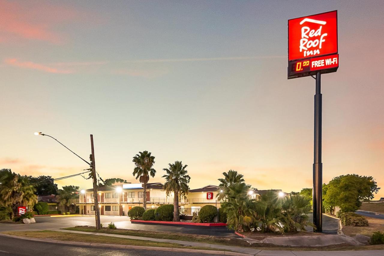 Red Roof Inn San Antonio E - Frost Bank Center المظهر الخارجي الصورة