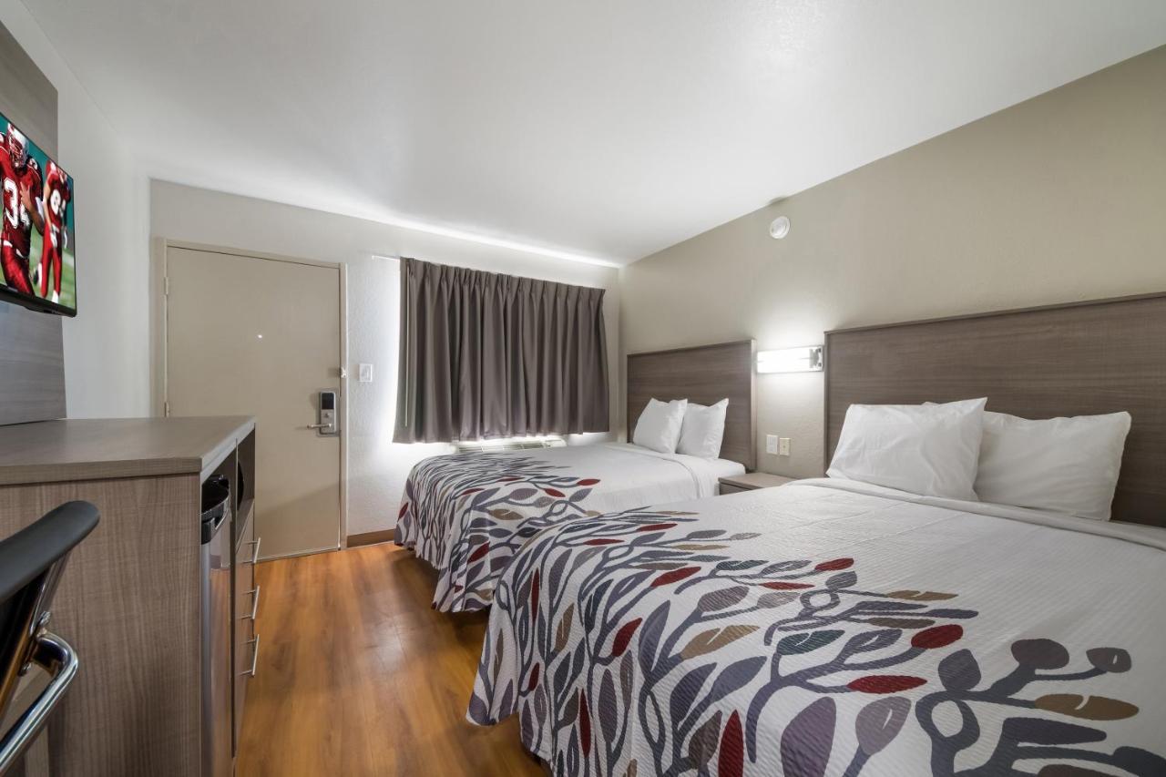 Red Roof Inn San Antonio E - Frost Bank Center المظهر الخارجي الصورة