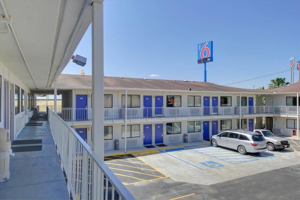 Red Roof Inn San Antonio E - Frost Bank Center المظهر الخارجي الصورة